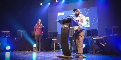 Gala GEQ - Firefoxz (Cégep de Sorel-Tracy) au podium, gagnant dans la catégorie, Meilleure diffusion académique Esports Crédit photo: 5Stakk.